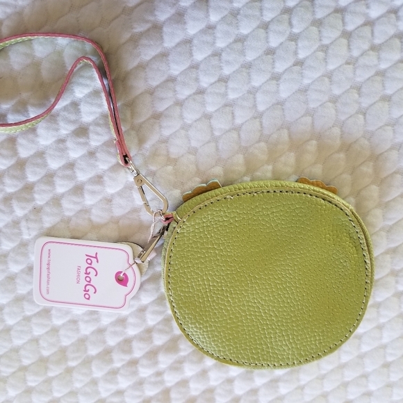 To  go go | Penguin Coin Pouch - Picture 2 of 5